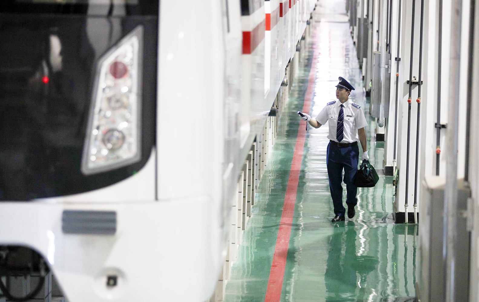 长春市轨道交通禁止、限制携带物品和禁止行为通告